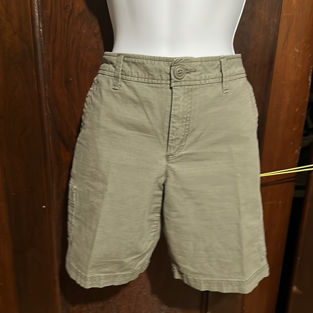 Eddie Bauer cargo shorts
